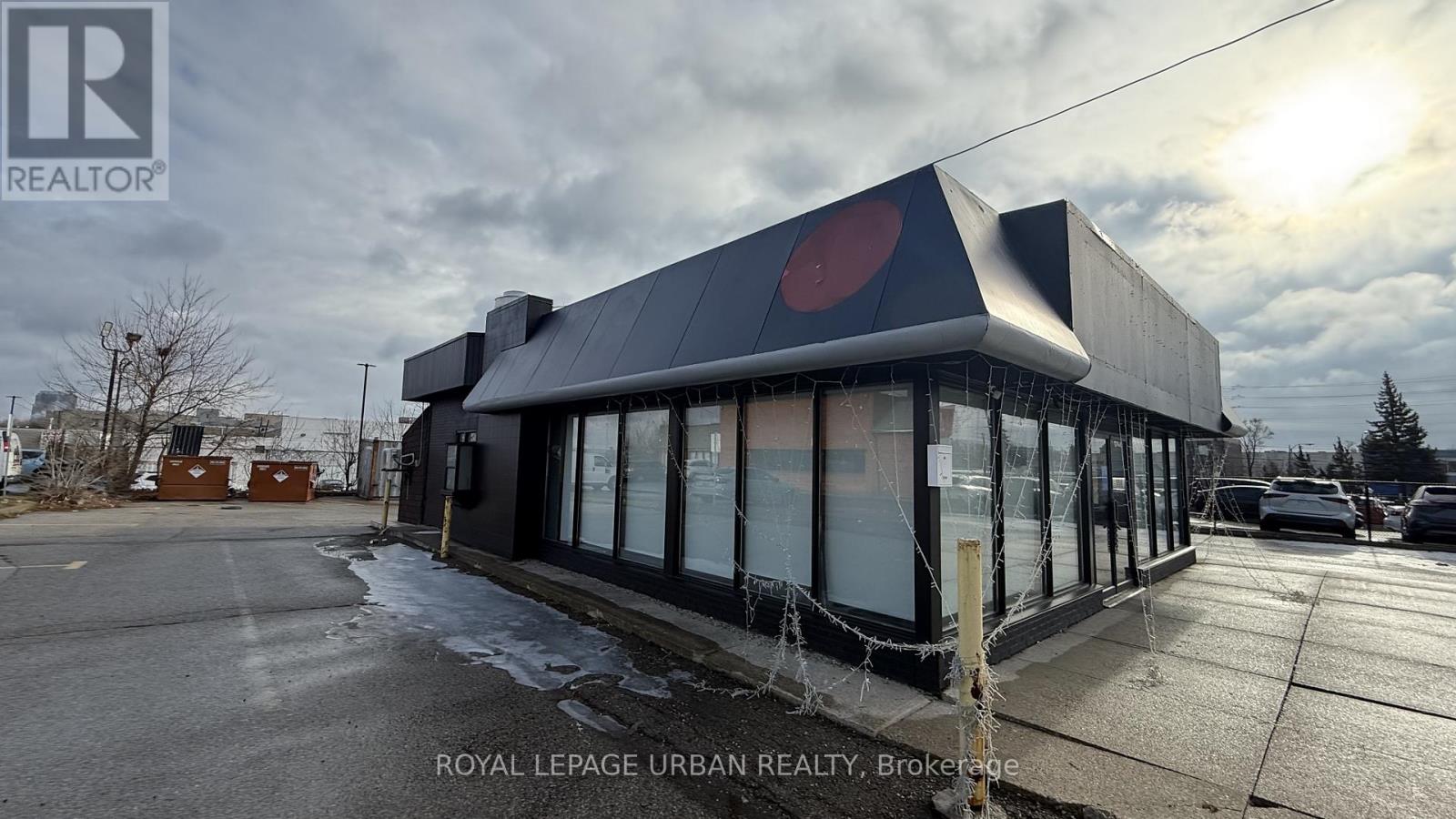 1885 Kennedy Road, Toronto, Ontario  M1P 2L9 - Photo 3 - E12693154