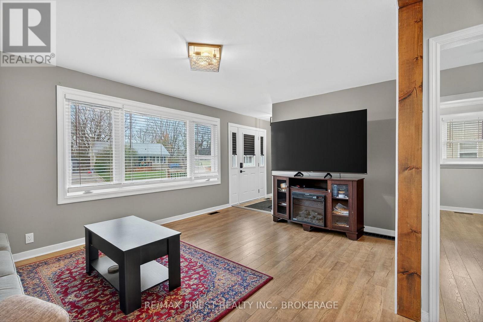 105 Salisbury Avenue, Brockville, Ontario  K6V 2T6 - Photo 8 - X12698816