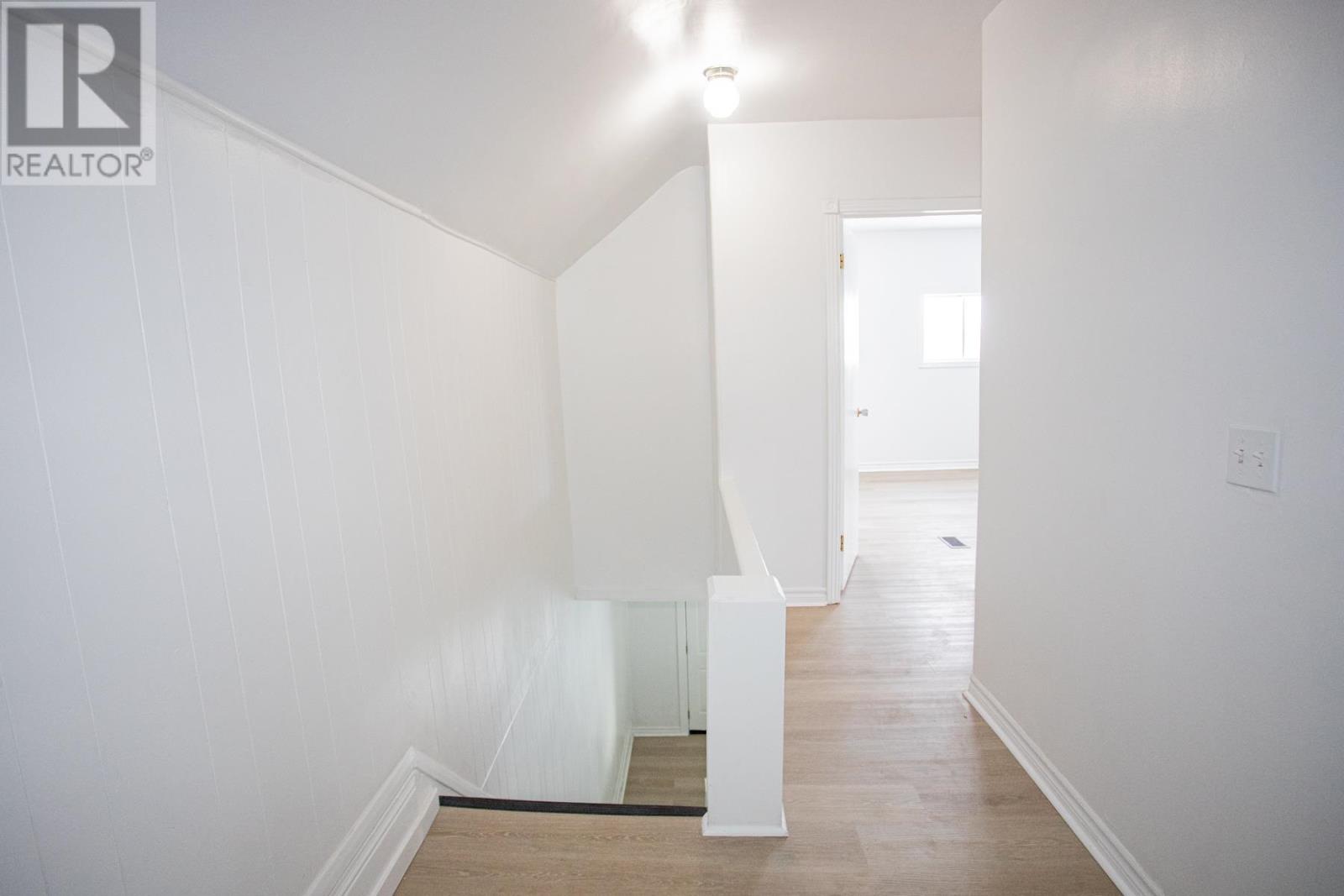 223 Beverley St, Sault Ste. Marie, Ontario  P6A 1S1 - Photo 10 - SM253422