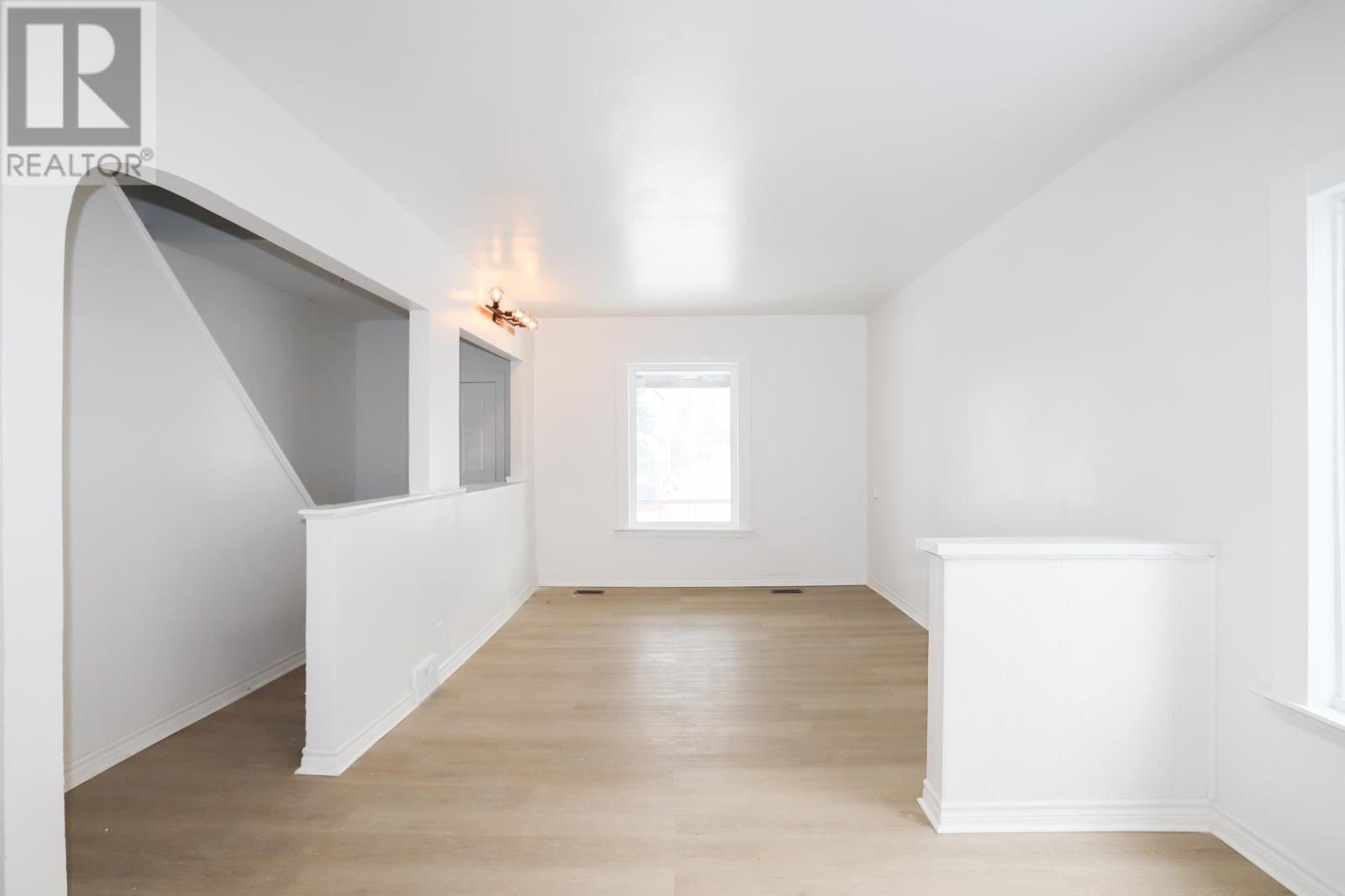 223 Beverley St, Sault Ste. Marie, Ontario  P6A 1S1 - Photo 7 - SM253422