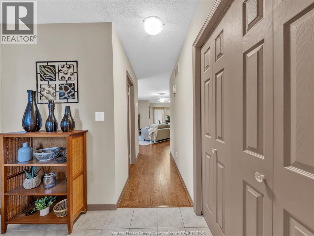 348 Ridgeview Place North, Amherstburg, Ontario  N9V 3Y6 - Photo 3 - 26001140