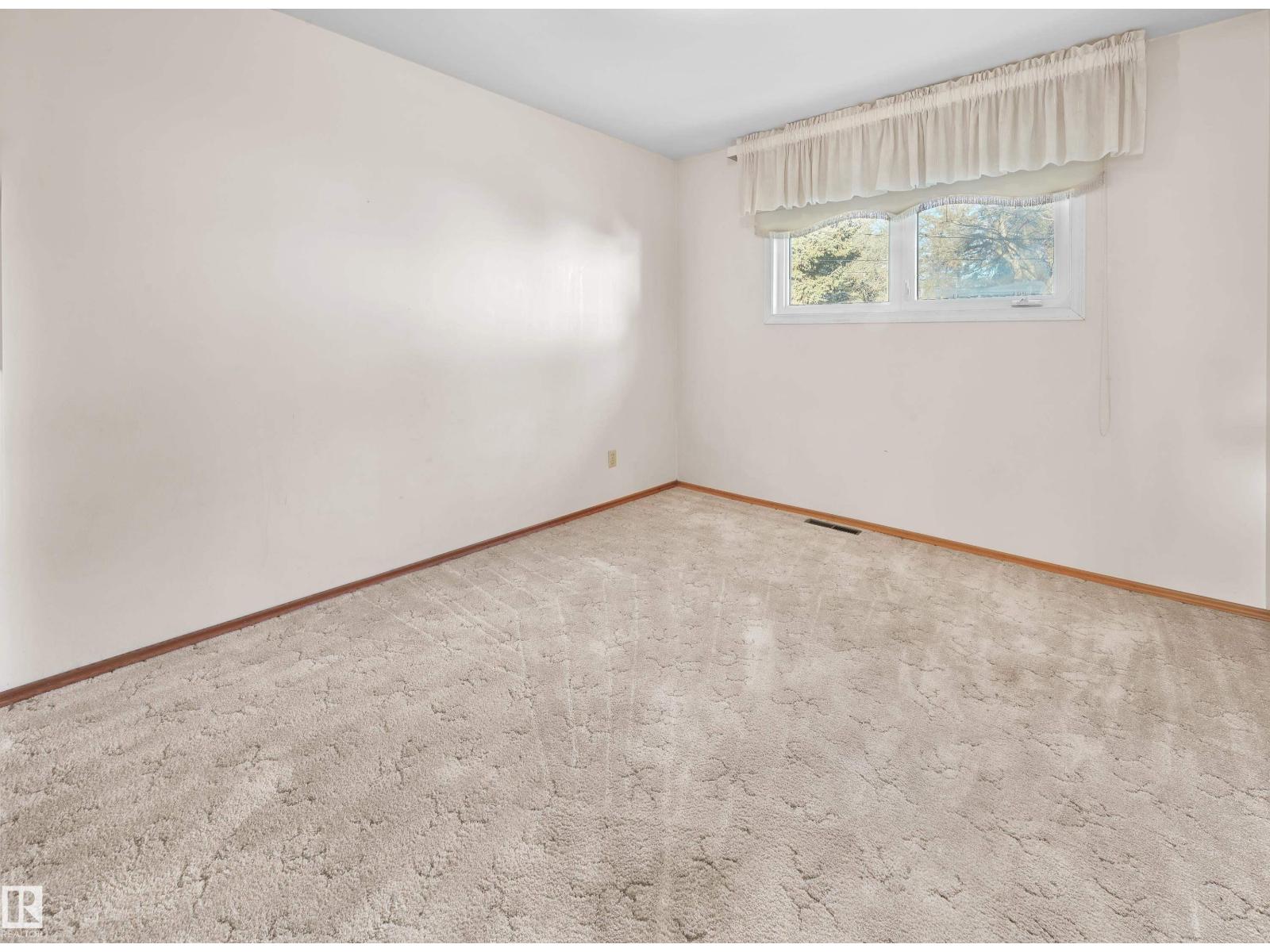 10512 54 Av Nw, Edmonton, Alberta  T6H 0T7 - Photo 18 - E4466954