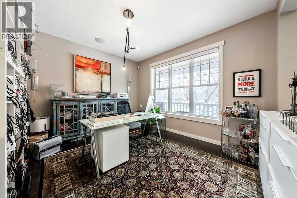 78 Ypres Green Sw, Calgary, Alberta  T2T 6M1 - Photo 5 - A2272935