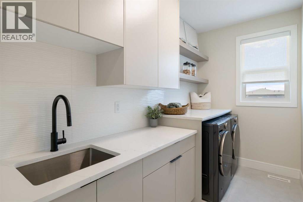 48 Sunvalley View, Cochrane, Alberta  T4C 3H1 - Photo 30 - A2274632