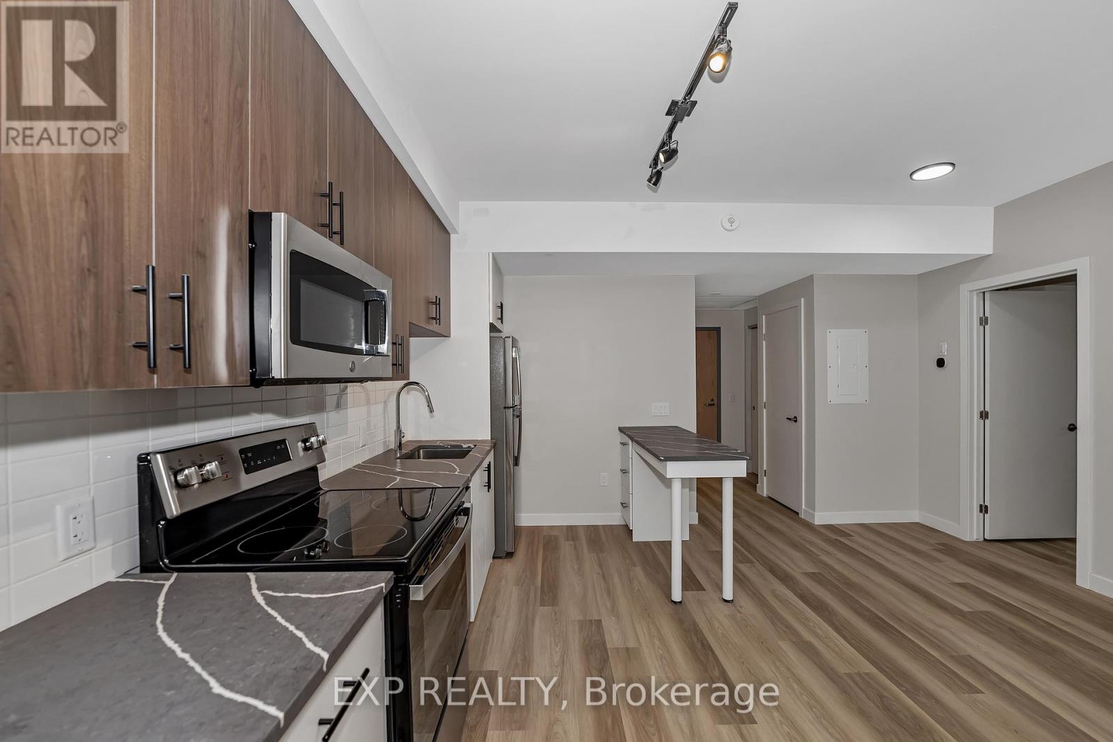 201 - 211 Armstrong Street, Ottawa, Ontario  K1Y 2W3 - Photo 11 - X12700208