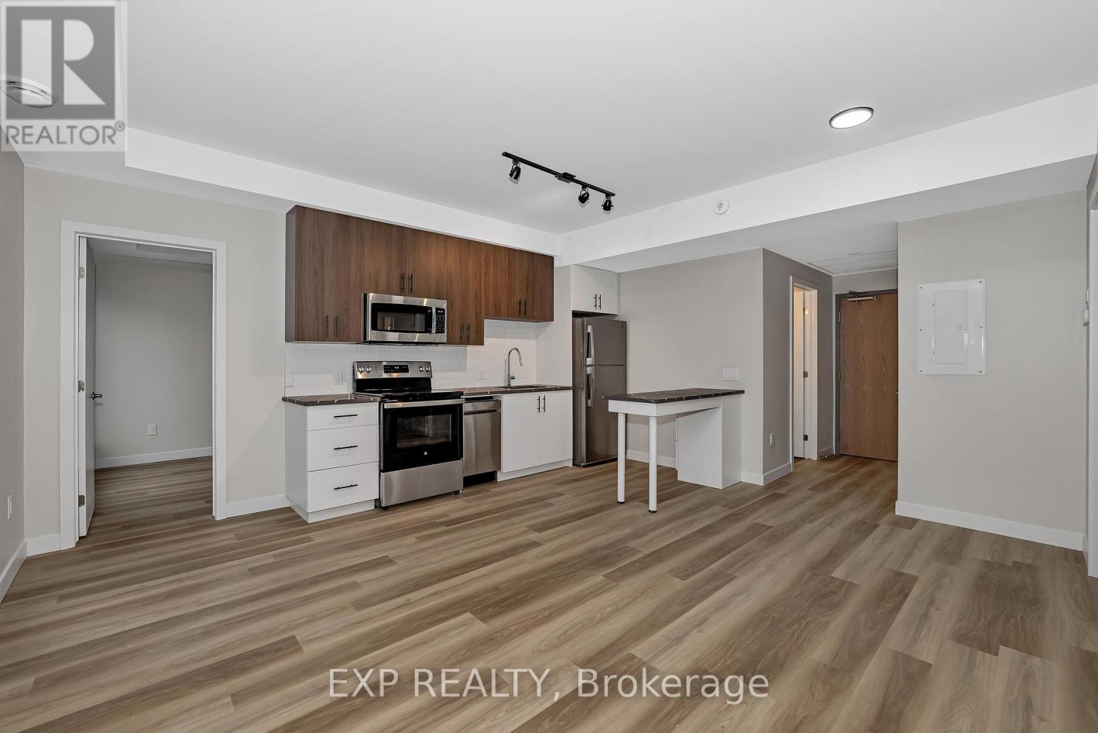 201 - 211 Armstrong Street, Ottawa, Ontario  K1Y 2W3 - Photo 6 - X12700208