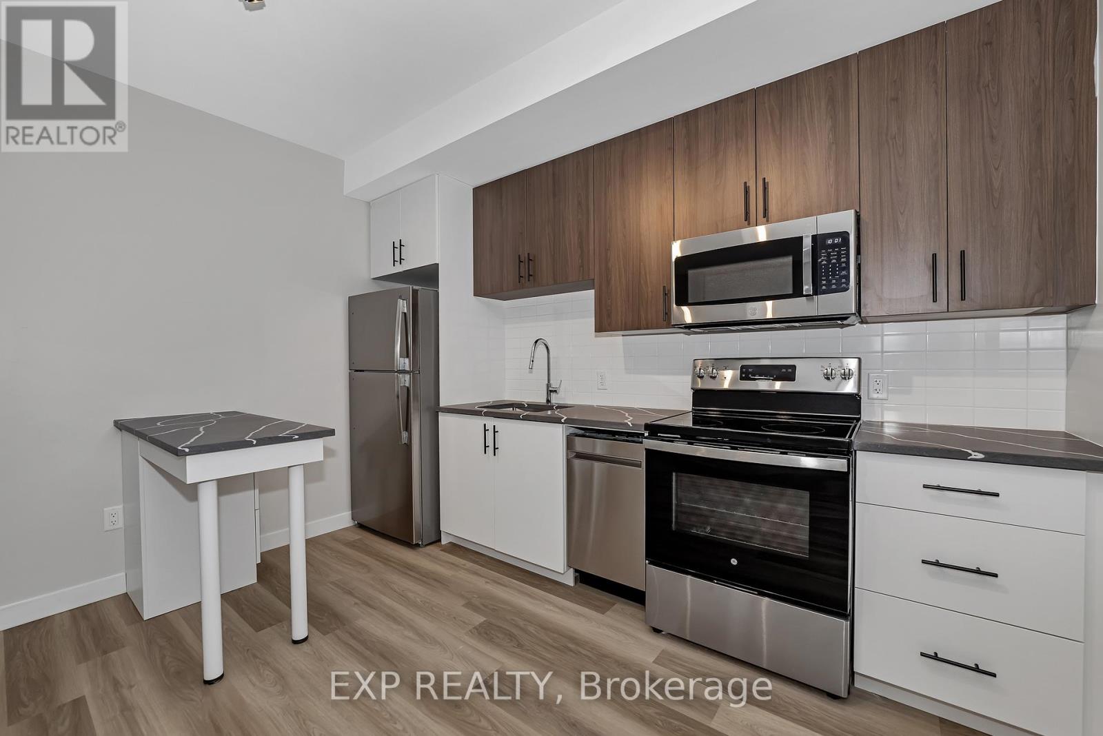 203 - 211 Armstrong Street, Ottawa, Ontario  K1Y 2W3 - Photo 8 - X12700220