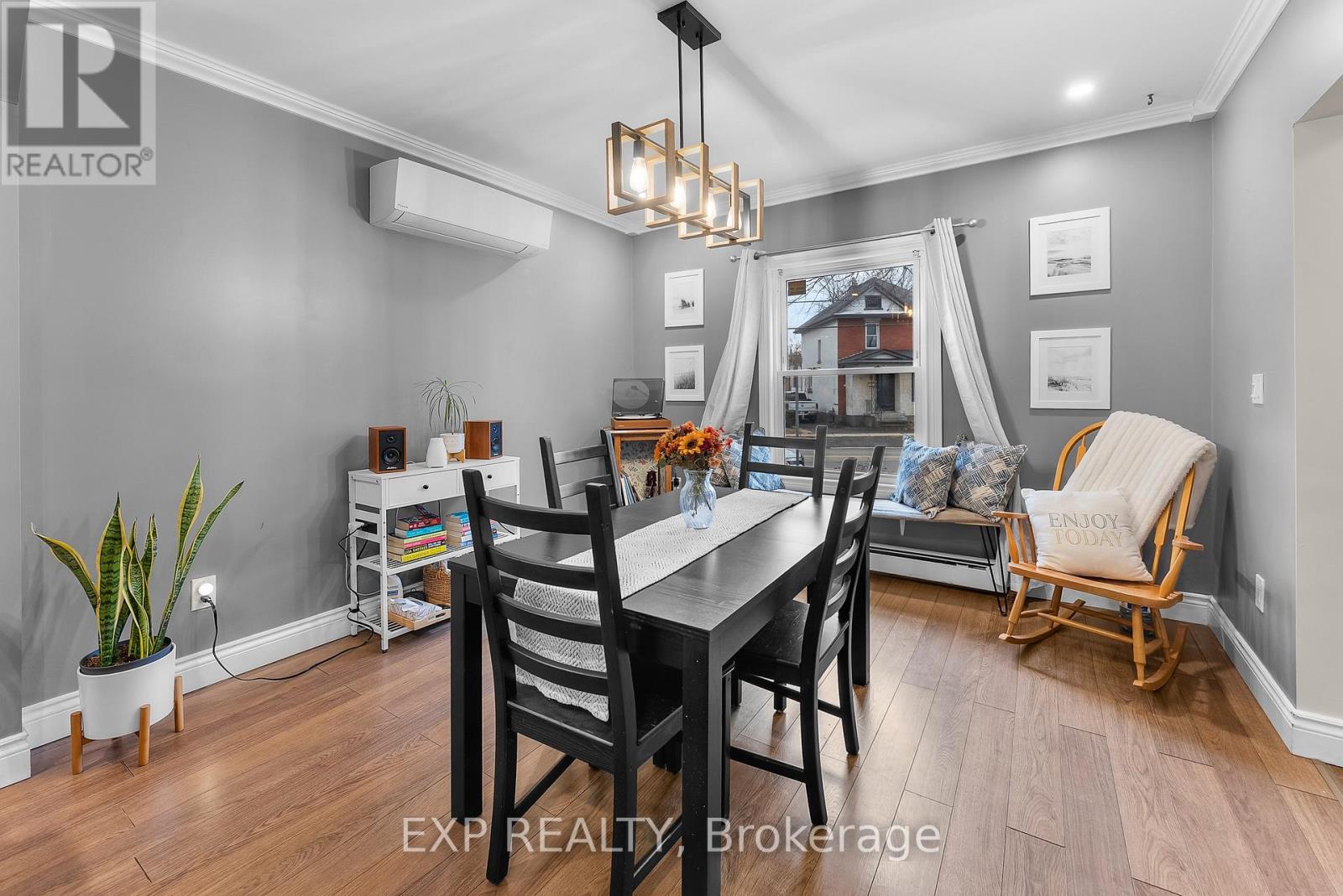 91 Welland Avenue, St. Catharines, Ontario  L2R 2N2 - Photo 10 - X12700218