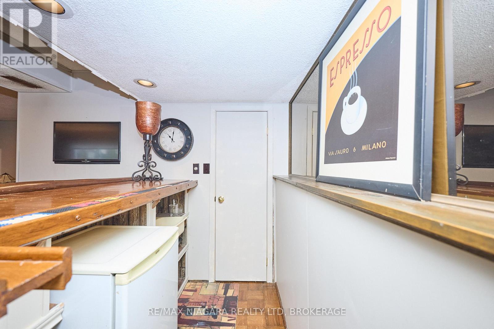 698 Buffalo Road, Fort Erie, Ontario  L2A 5T6 - Photo 23 - X12700226