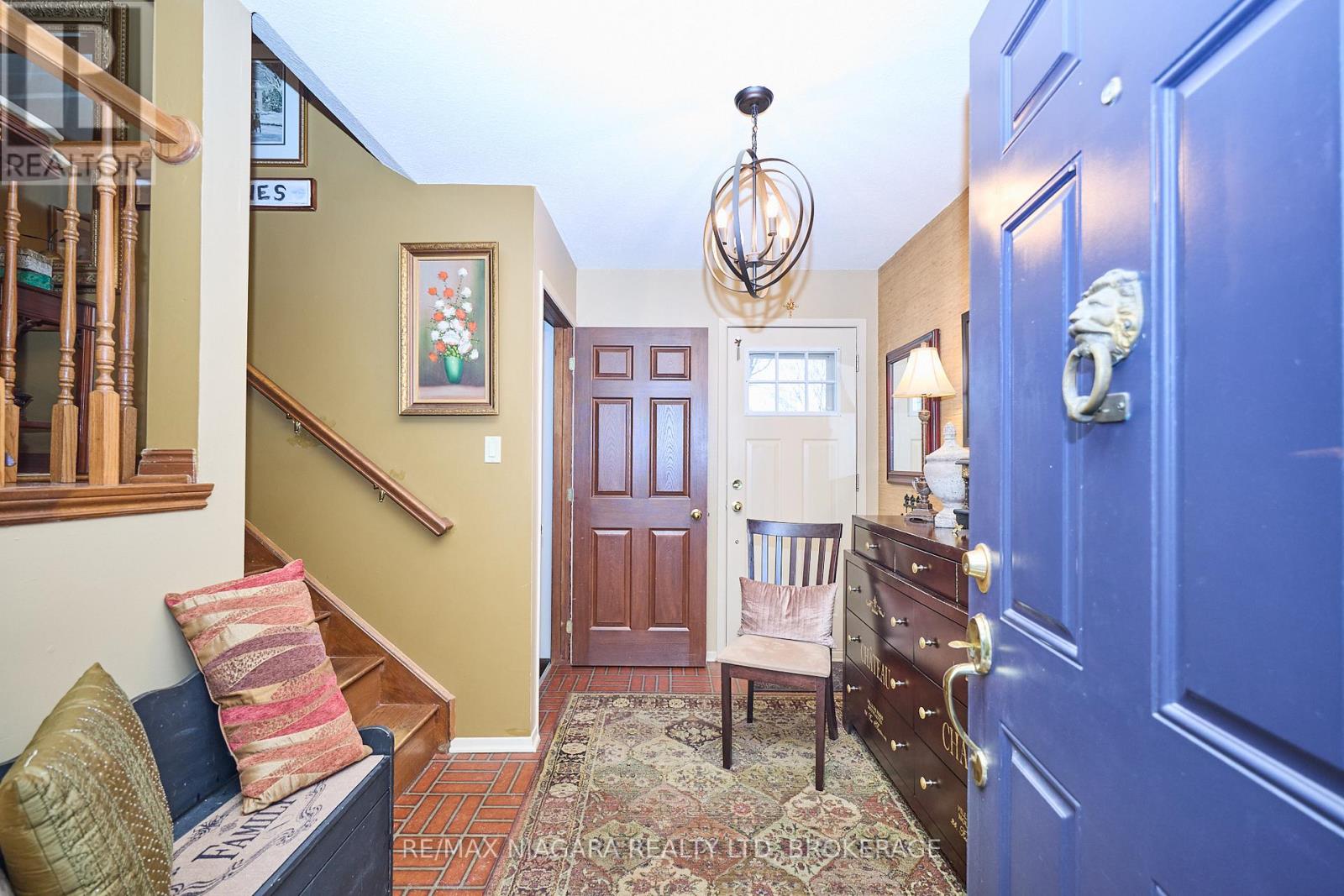 698 Buffalo Road, Fort Erie, Ontario  L2A 5T6 - Photo 5 - X12700226