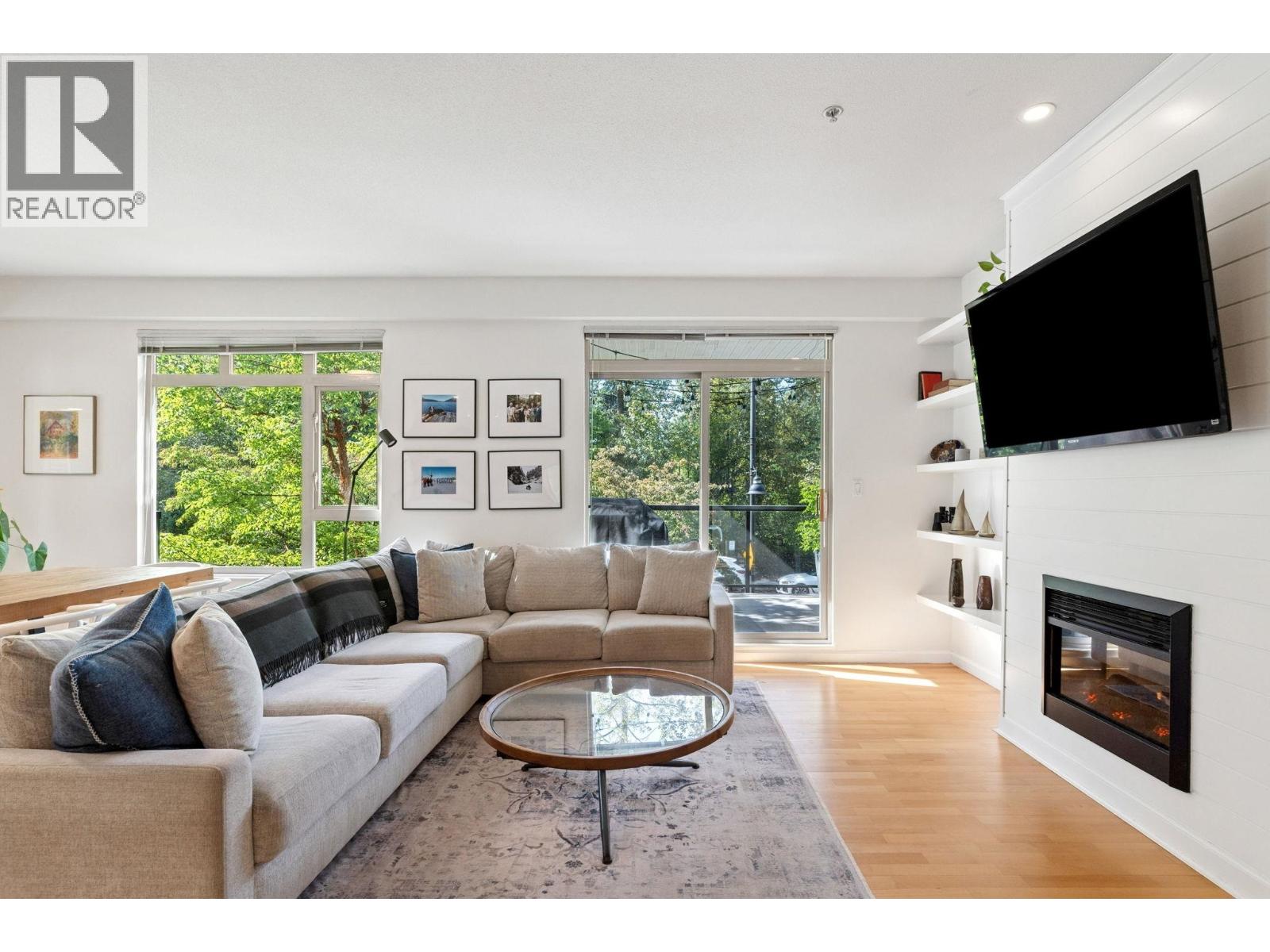 219 100 CAPILANO ROAD, Port Moody, British Columbia