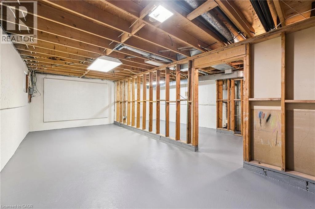 2201 Cartier Crescent, Burlington, Ontario  L7P 2Z6 - Photo 23 - 40797365