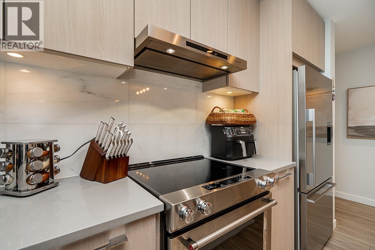 401 6438 Byrnepark Drive, Burnaby, British Columbia  V3N 0J2 - Photo 8 - R3079542