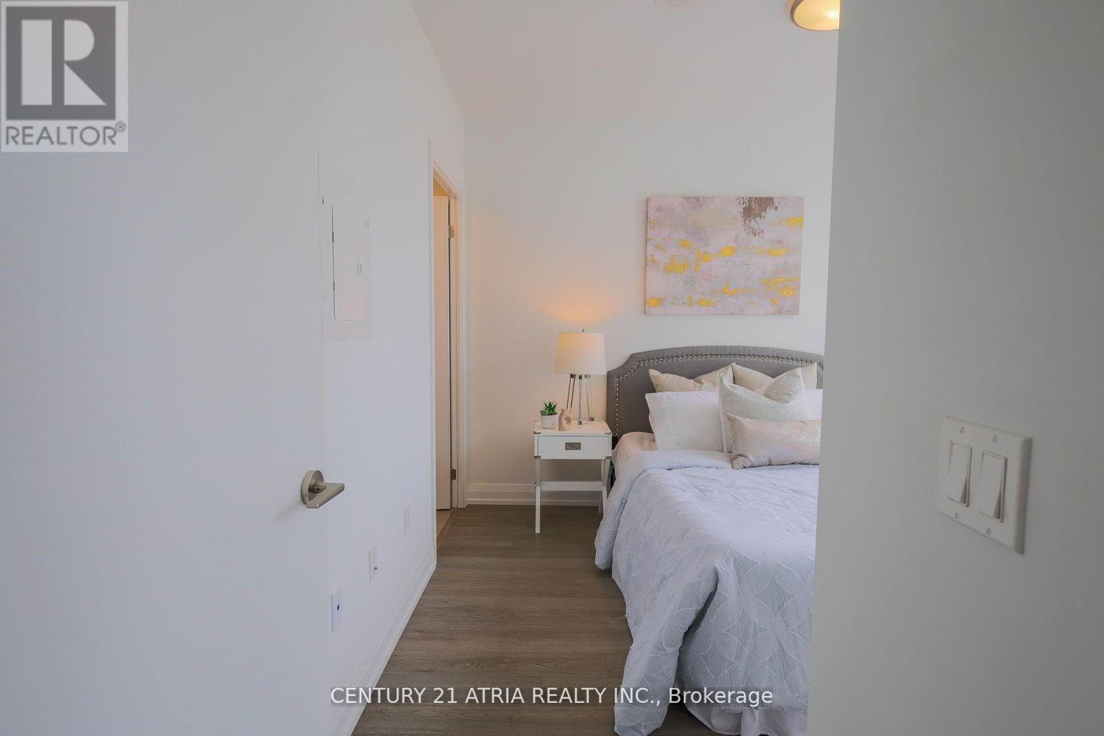 2105 - 77 Mutual Street, Toronto, Ontario  M5B 0B9 - Photo 19 - C12700172