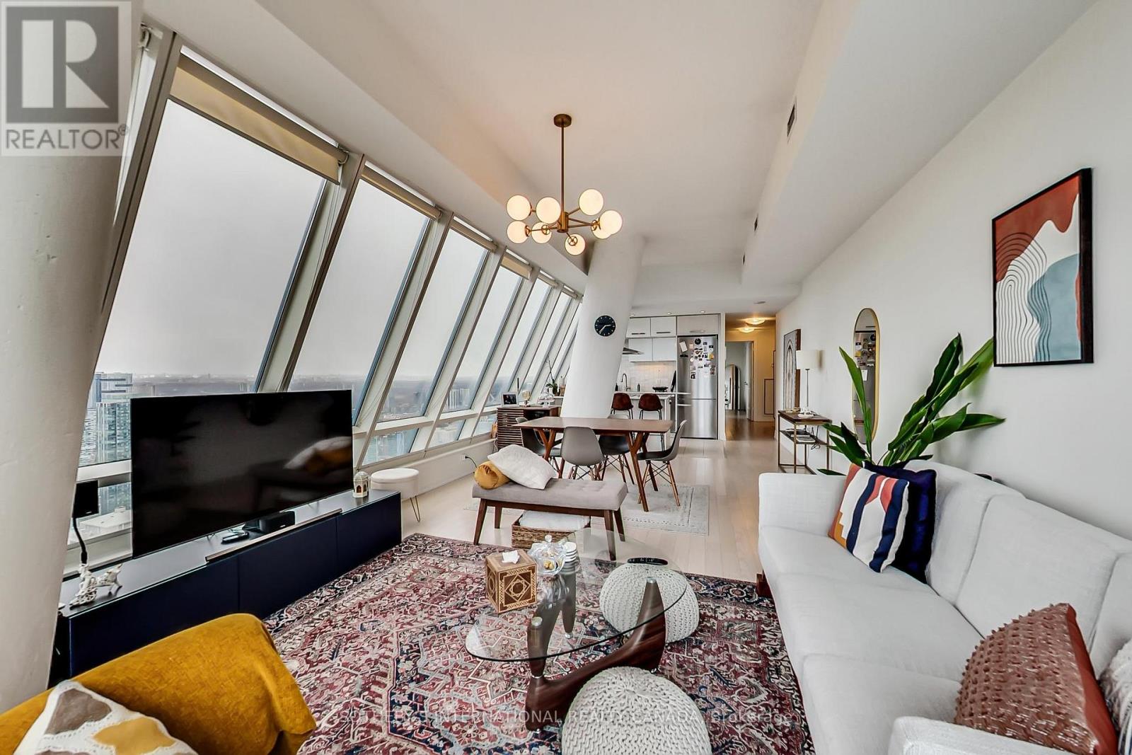 5504 - 8 The Esplanade, Toronto, Ontario  M5E 0A6 - Photo 12 - C12700238