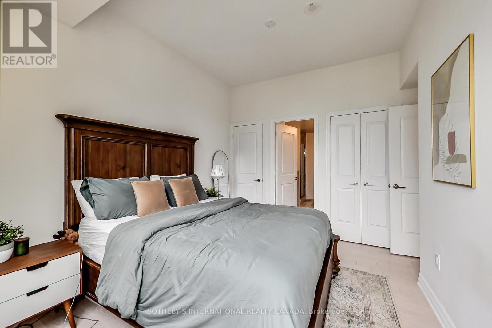 5504 - 8 The Esplanade, Toronto, Ontario  M5E 0A6 - Photo 20 - C12700238