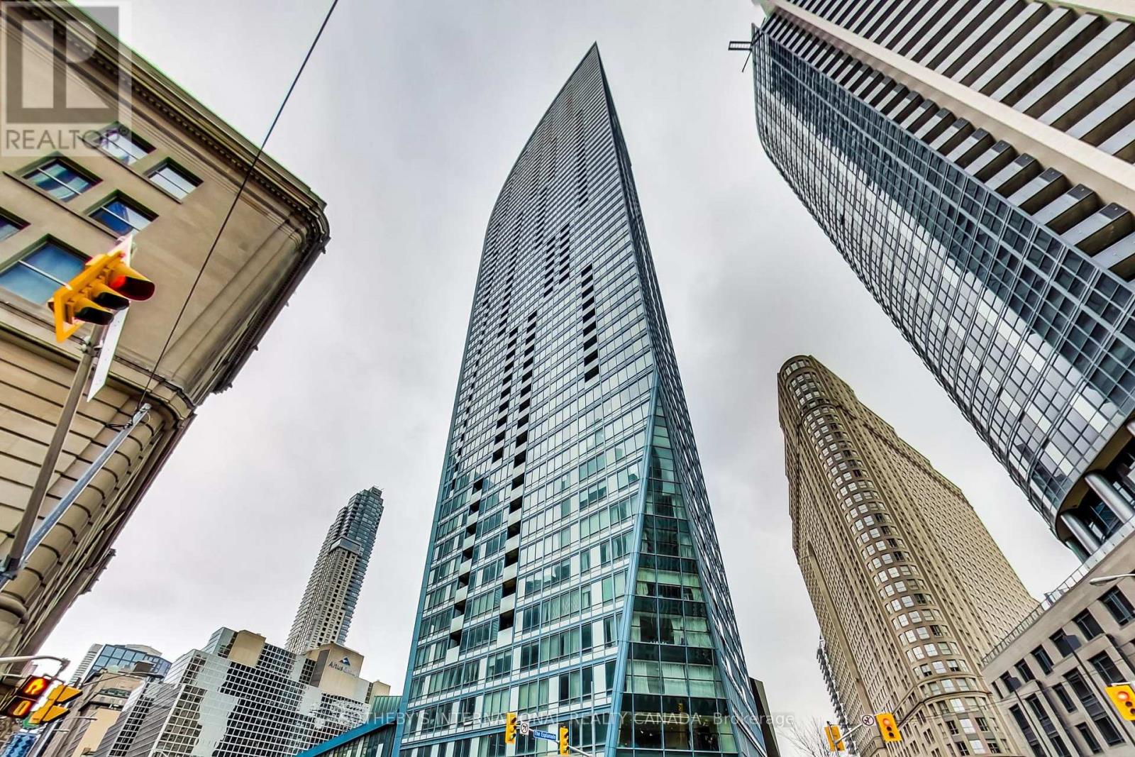 5504 - 8 The Esplanade, Toronto, Ontario  M5E 0A6 - Photo 5 - C12700238