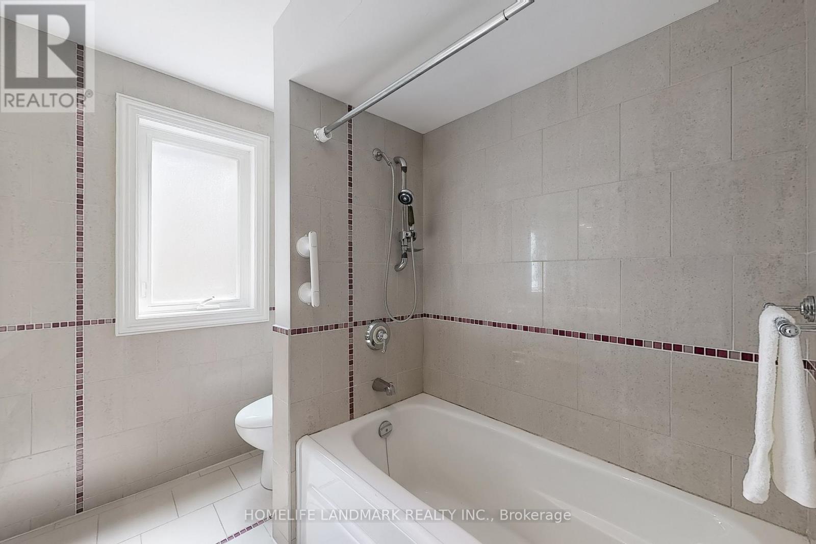 61 Whittaker Crescent, Toronto, Ontario  M2K 1K9 - Photo 29 - C12700256