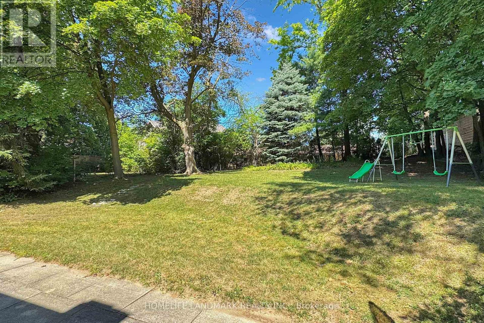 61 Whittaker Crescent, Toronto, Ontario  M2K 1K9 - Photo 44 - C12700256