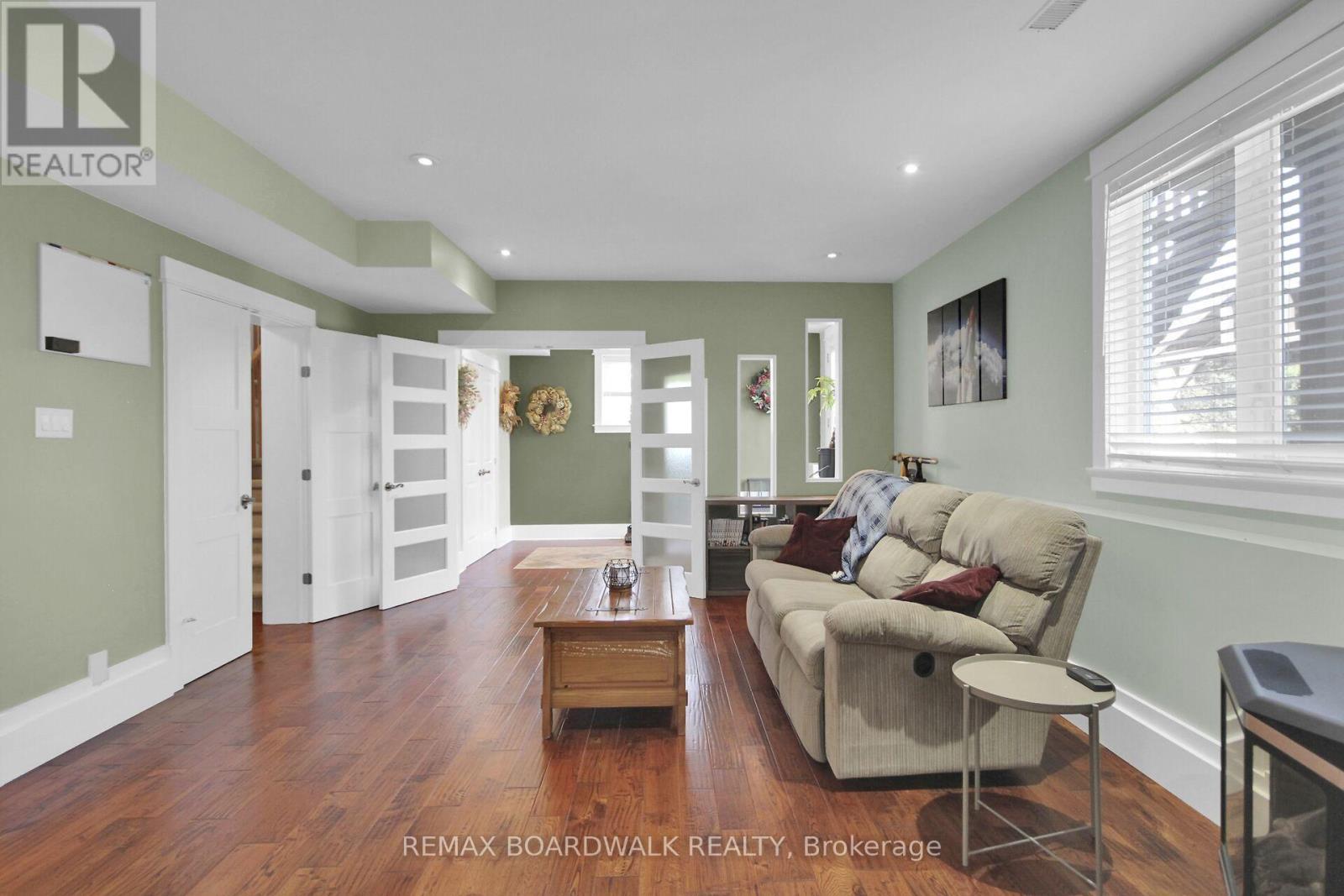 500 Bradbury Court, Ottawa, Ontario  K2W 0A1 - Photo 37 - X12612678