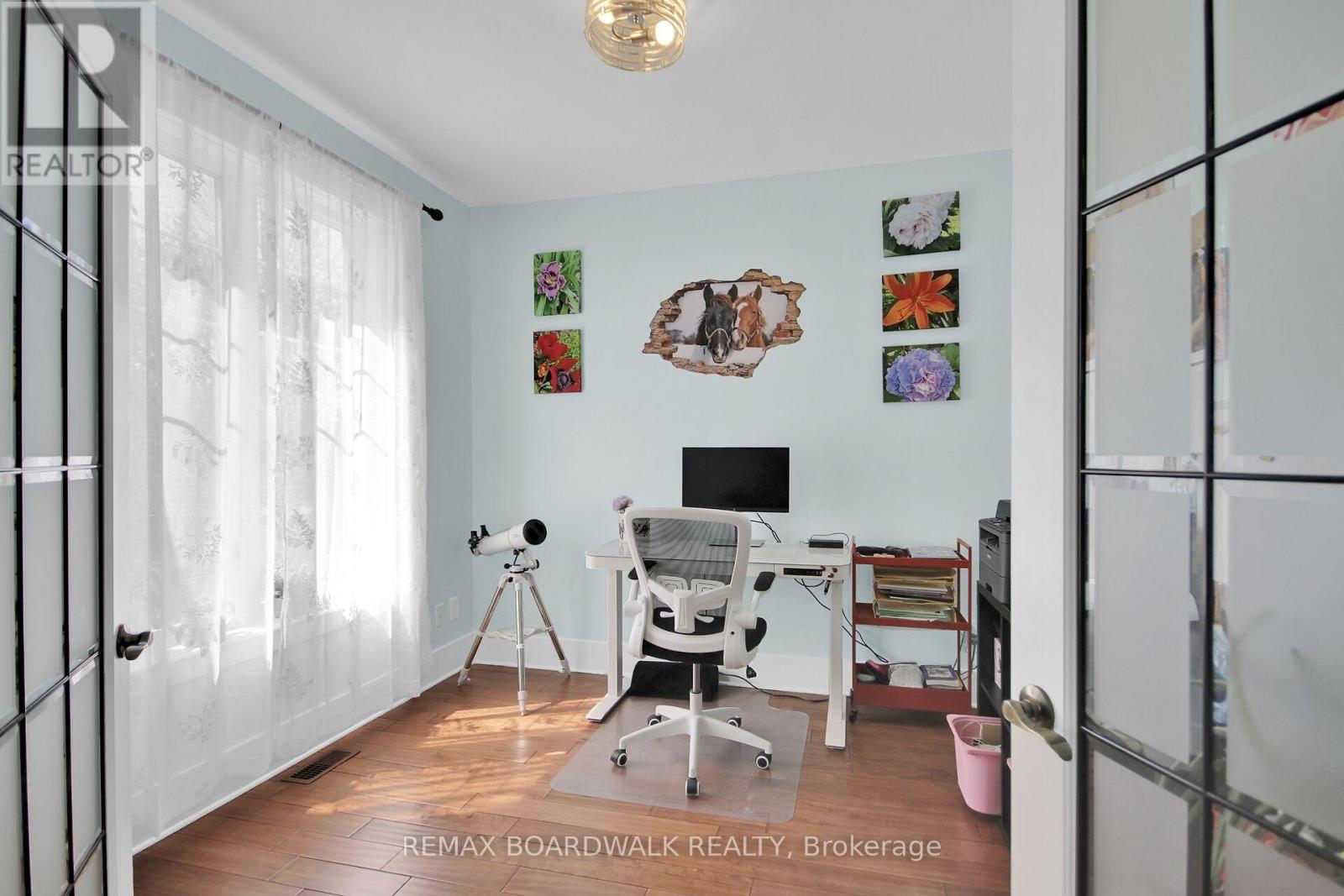 500 Bradbury Court, Ottawa, Ontario  K2W 0A1 - Photo 9 - X12612678