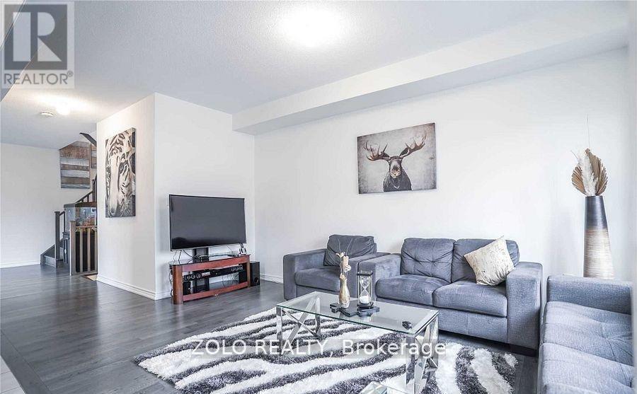 42 Brent Crescent, Clarington, Ontario  L1C 0V9 - Photo 5 - E12700230