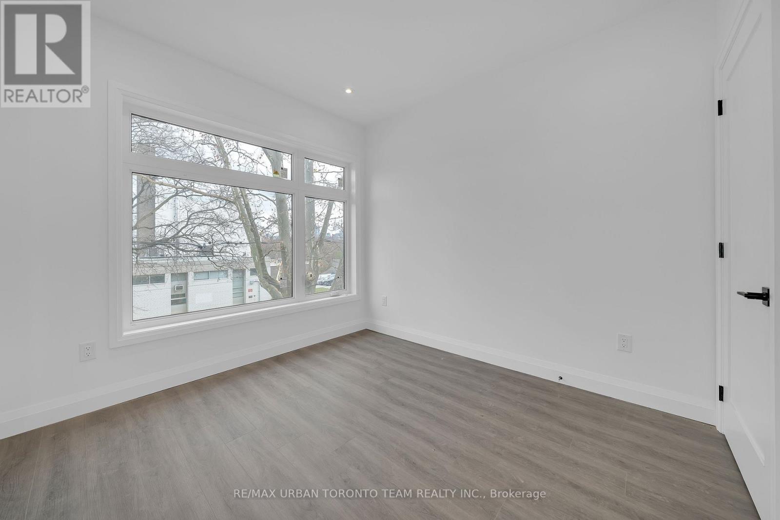 Second - 474 Montrose Avenue, Toronto, Ontario  M6G 3H1 - Photo 8 - C12591486
