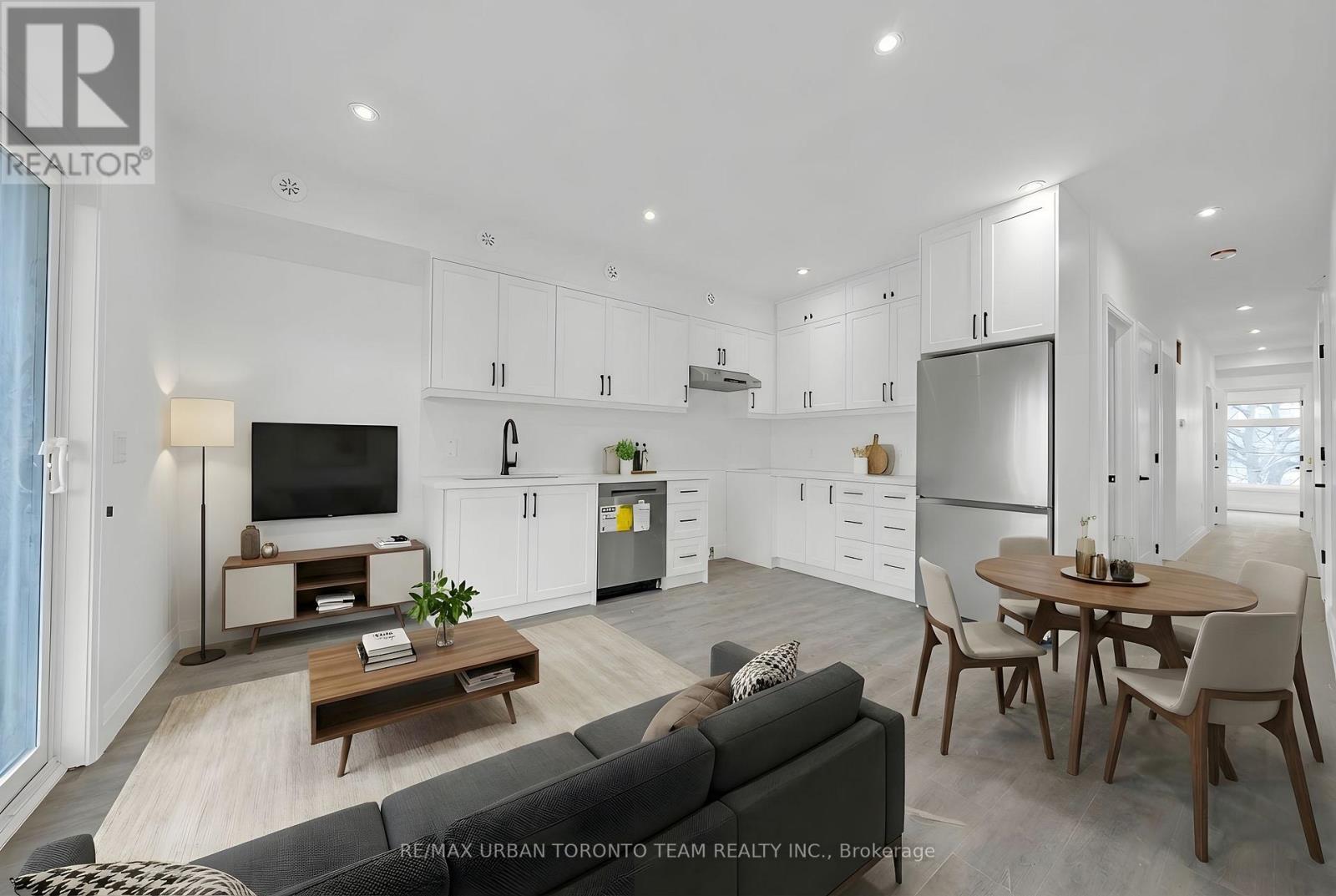 SECOND - 474 MONTROSE AVENUE, Toronto, Ontario