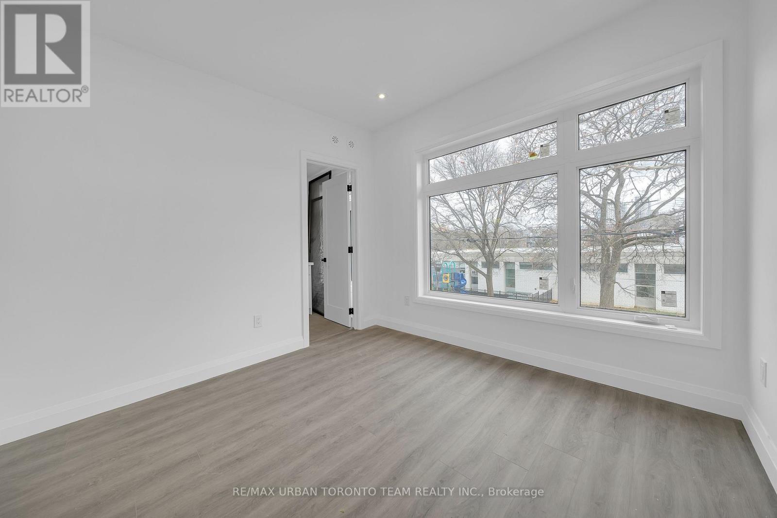 Second - 474 Montrose Avenue, Toronto, Ontario  M6G 3H1 - Photo 9 - C12591486
