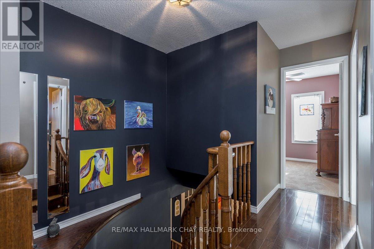 21 Barwick Drive, Barrie, Ontario  L4N 6Z7 - Photo 15 - S12696462