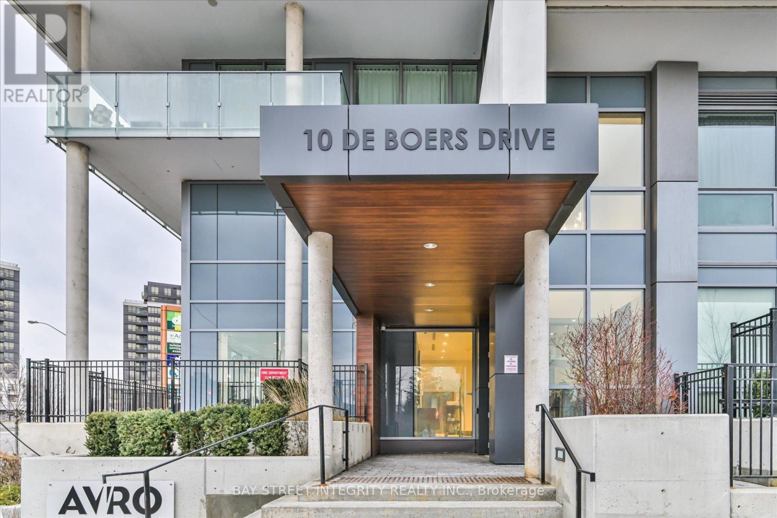 909 - 10 De Boers Drive, Toronto, Ontario  M3J 0L6 - Photo 2 - W12698098