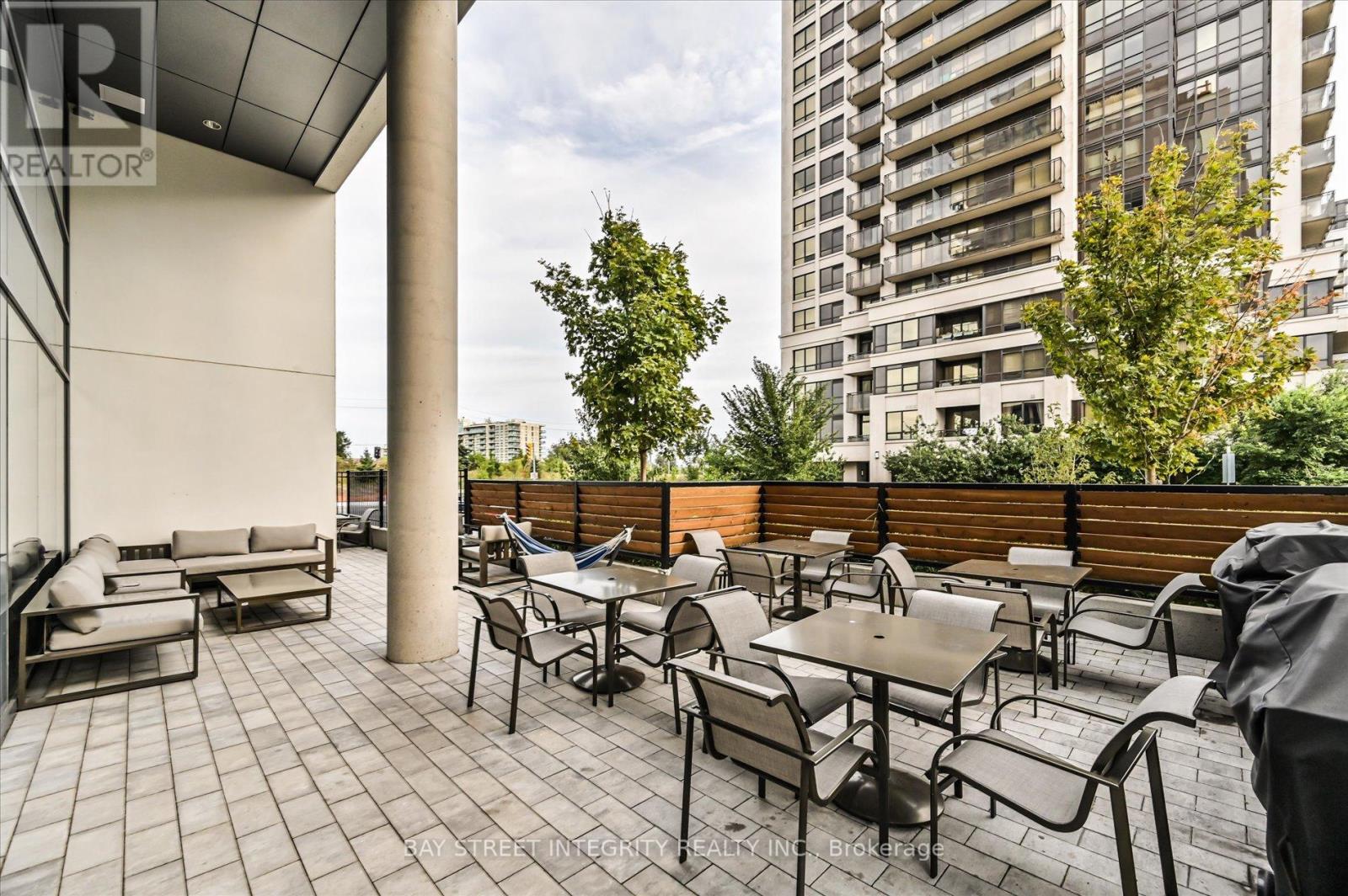 909 - 10 De Boers Drive, Toronto, Ontario  M3J 0L6 - Photo 34 - W12698098