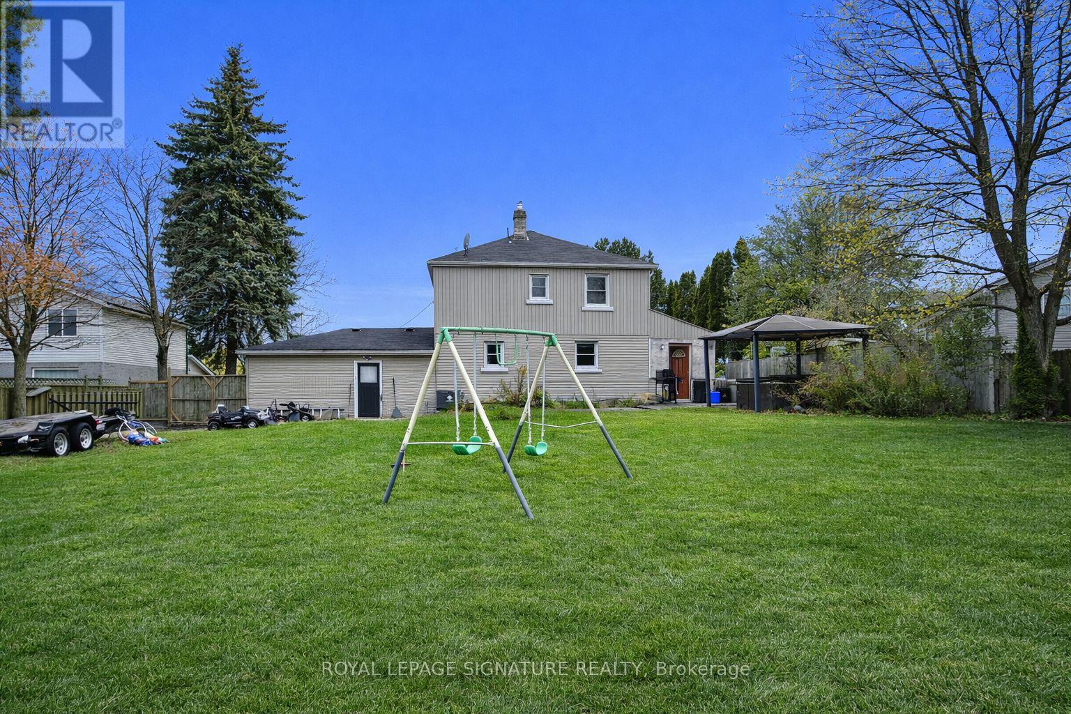 55 Stafford Street, Woodstock, Ontario  N4S 3Z8 - Photo 2 - X12520750