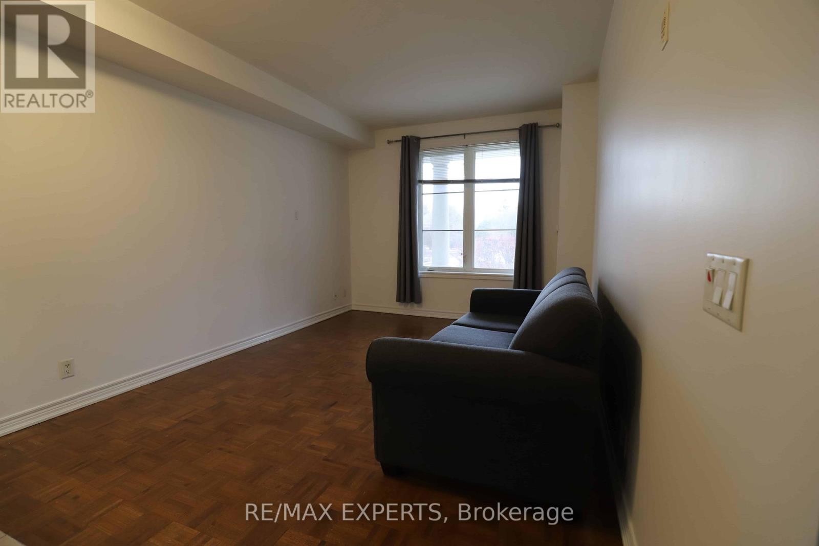 101 - 9519 Keele Street, Vaughan, Ontario  L6A 4A2 - Photo 8 - N12700216