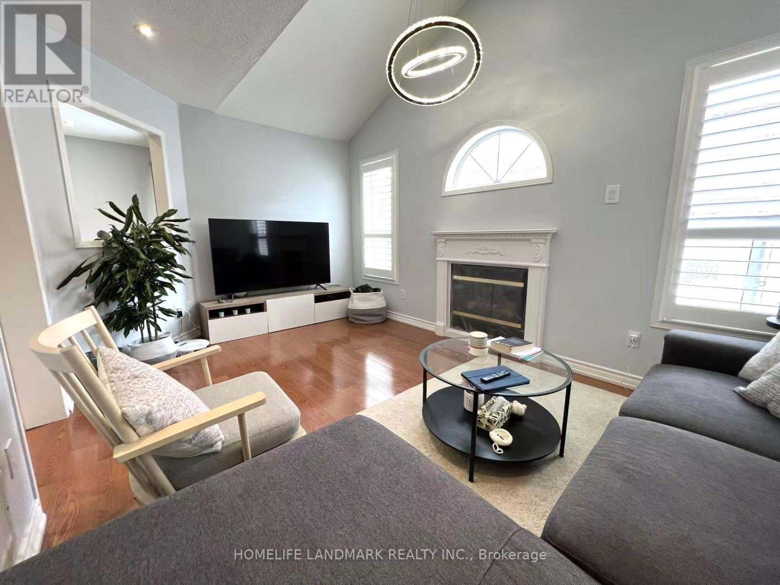 11 CAPE VERDE WAY, Vaughan, Ontario