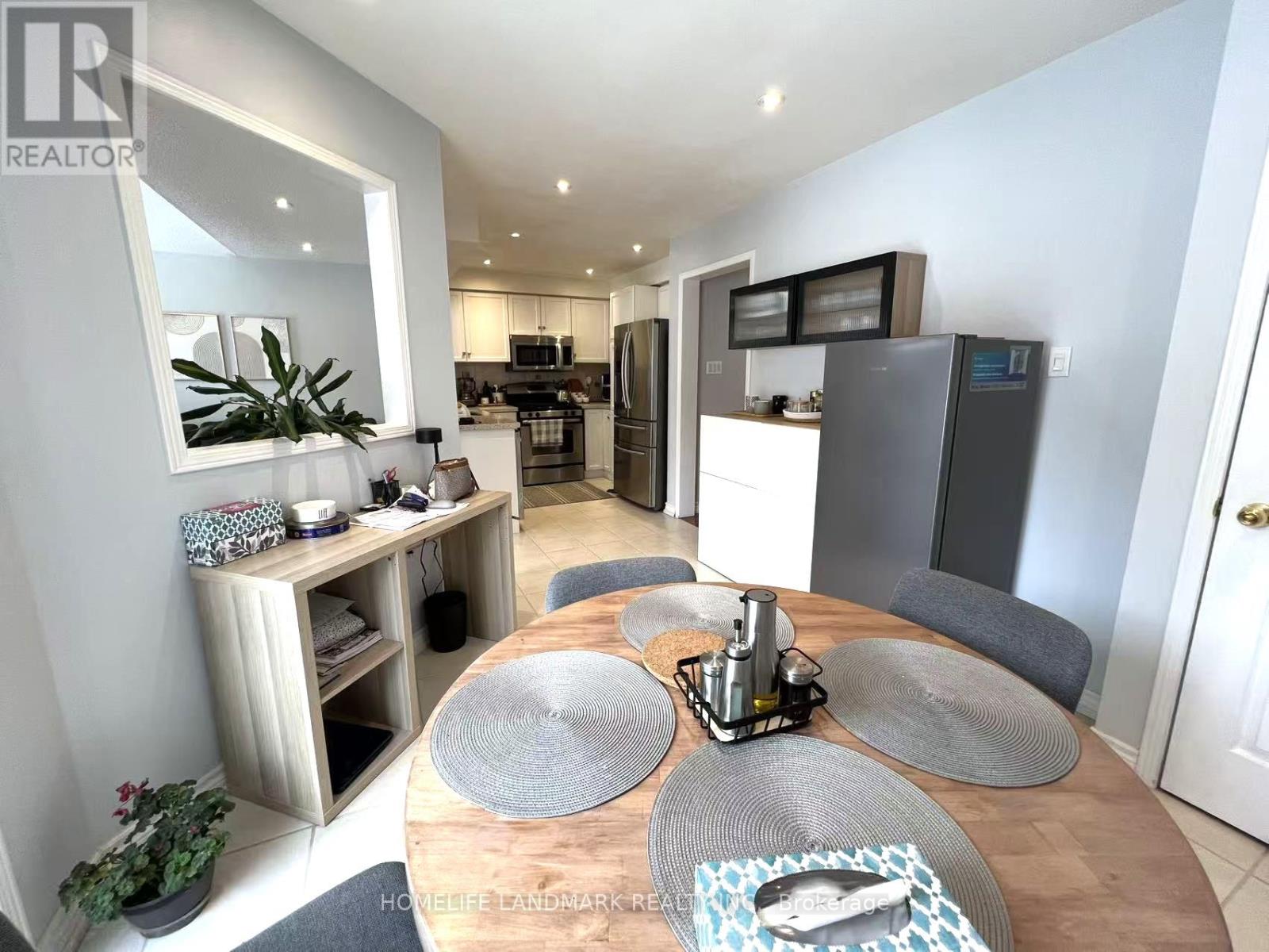 11 Cape Verde Way, Vaughan, Ontario  L6A 2Y6 - Photo 2 - N12700222