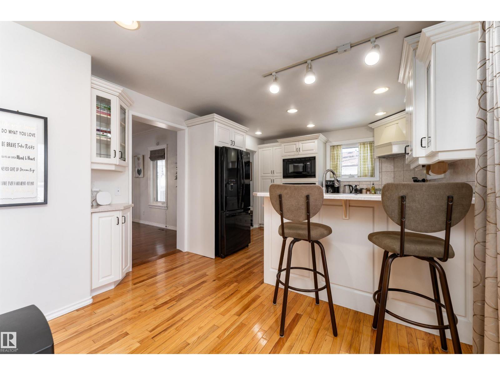 4712 50 Av, Beaumont, Alberta  T4X 1H5 - Photo 5 - E4470167