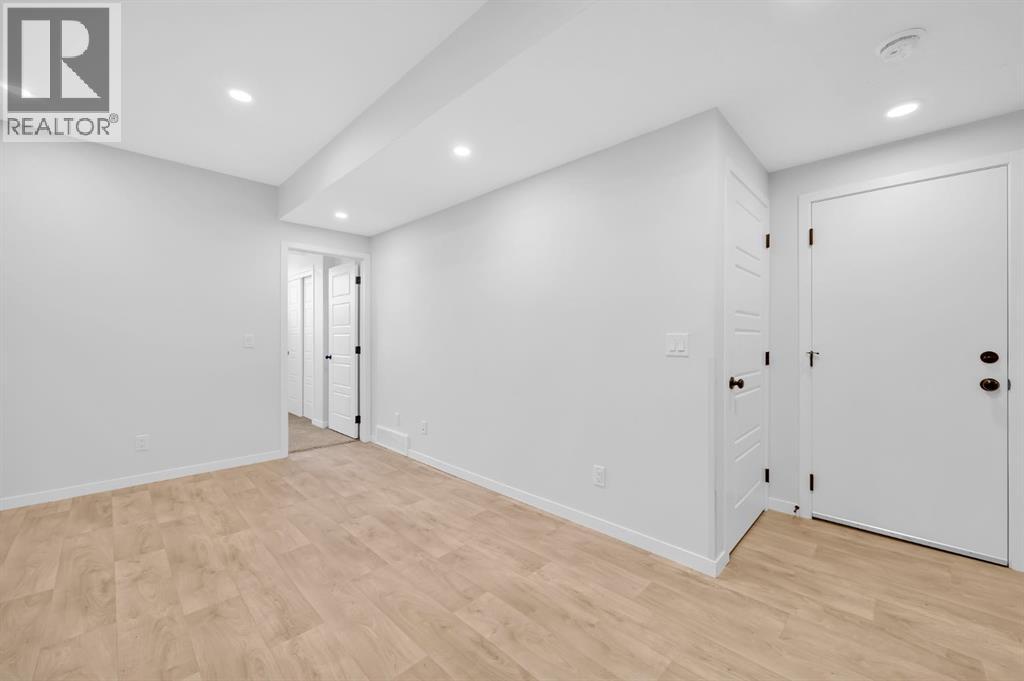 153 Edith Way Nw, Calgary, Alberta  T3R 2B8 - Photo 40 - A2279107