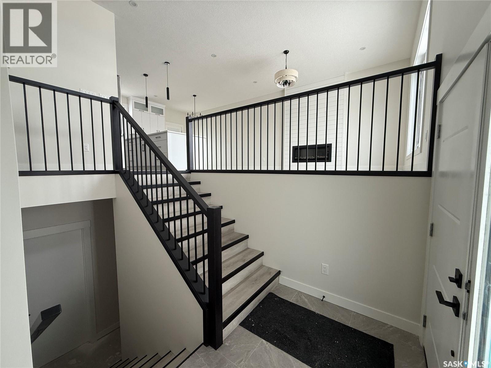 810 Ballesteros Crescent, Warman, Saskatchewan  S0K 4S4 - Photo 3 - SK026884