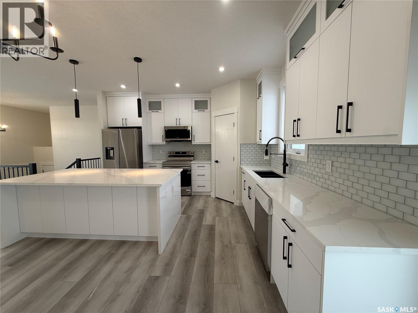 810 Ballesteros Crescent, Warman, Saskatchewan  S0K 4S4 - Photo 6 - SK026884