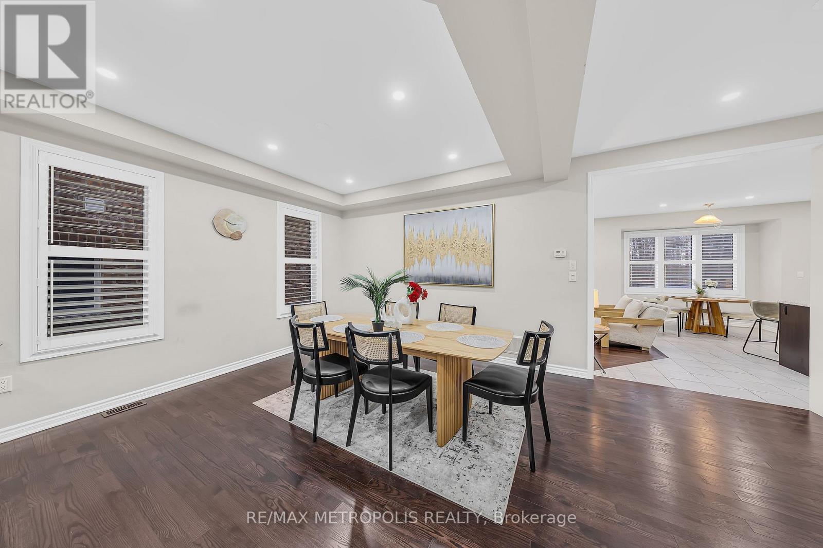 94 Newhouse Boulevard, Caledon, Ontario  L7C 4E4 - Photo 7 - W12700150