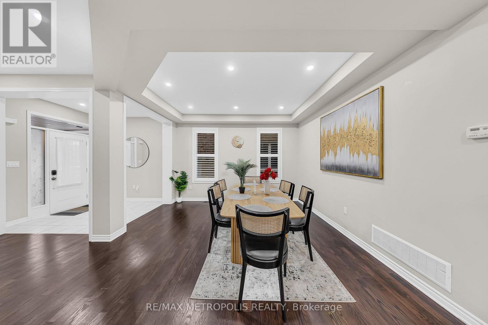 94 Newhouse Boulevard, Caledon, Ontario  L7C 4E4 - Photo 8 - W12700150