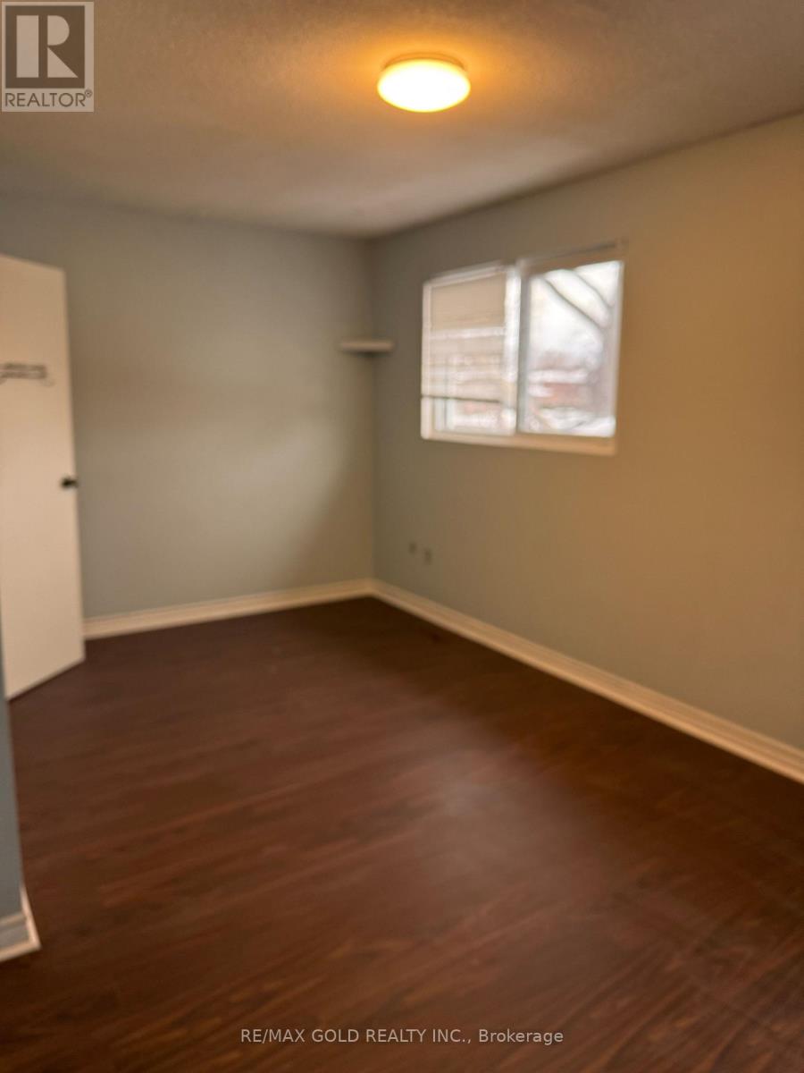 30 - 30 Tara Park Crescent, Brampton, Ontario  L6V 3E3 - Photo 11 - W12700158