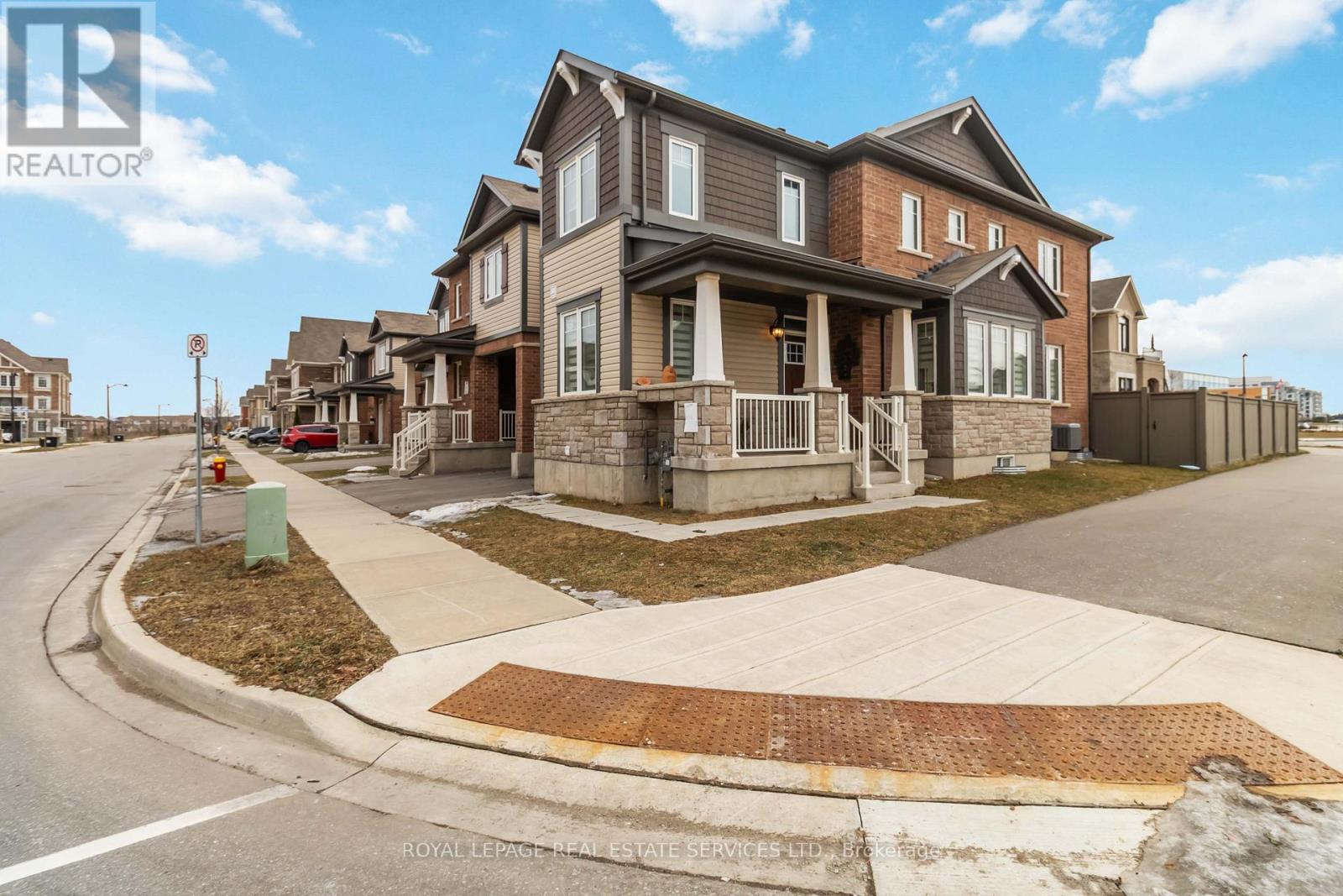 1280 Sycamore Garden, Milton, Ontario  L9E 1R6 - Photo 2 - W12700176