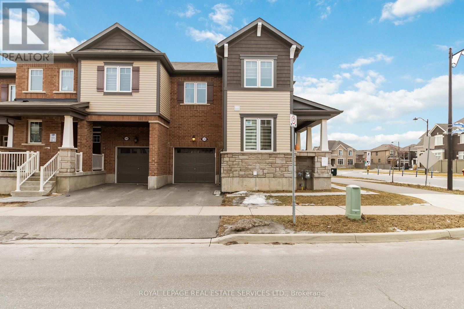 1280 Sycamore Garden, Milton, Ontario  L9E 1R6 - Photo 3 - W12700176