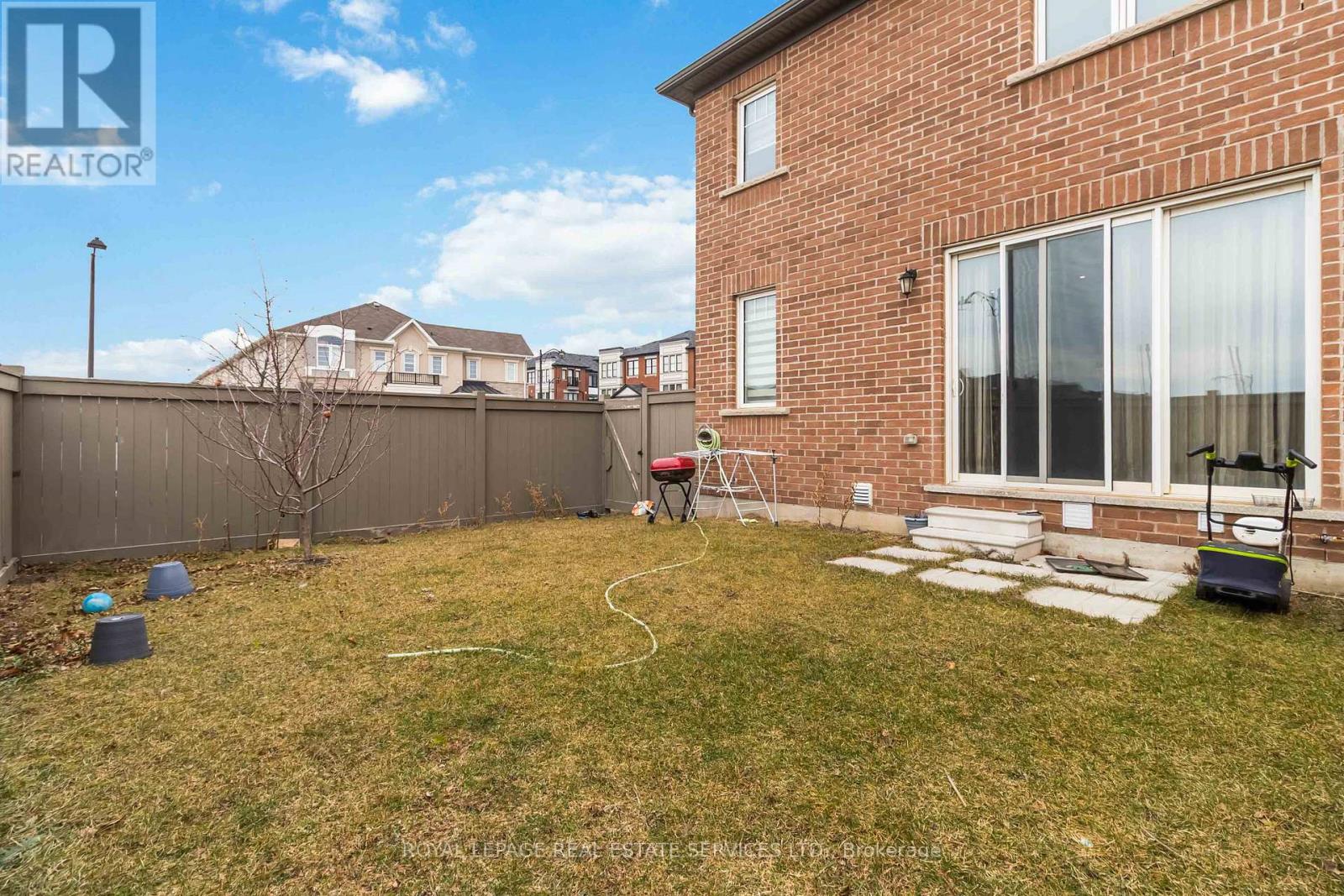 1280 Sycamore Garden, Milton, Ontario  L9E 1R6 - Photo 40 - W12700176