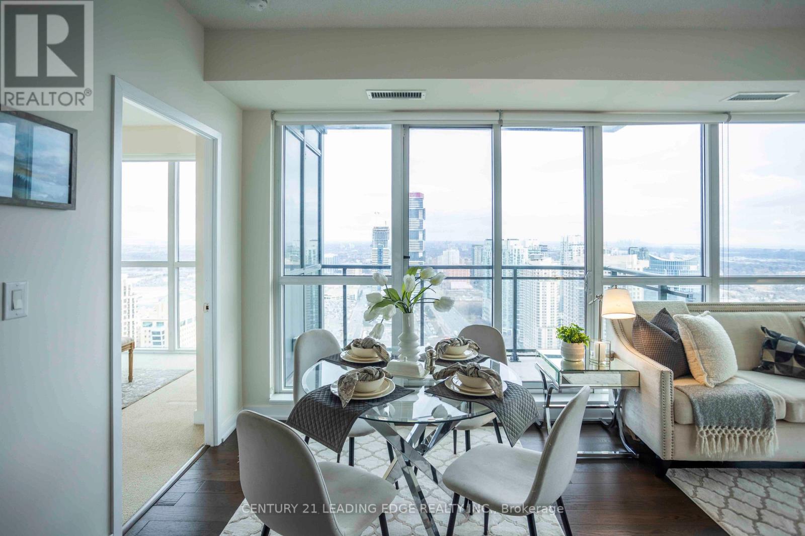 3709 - 510 Curran Place, Mississauga, Ontario  L5B 0J4 - Photo 3 - W12700200