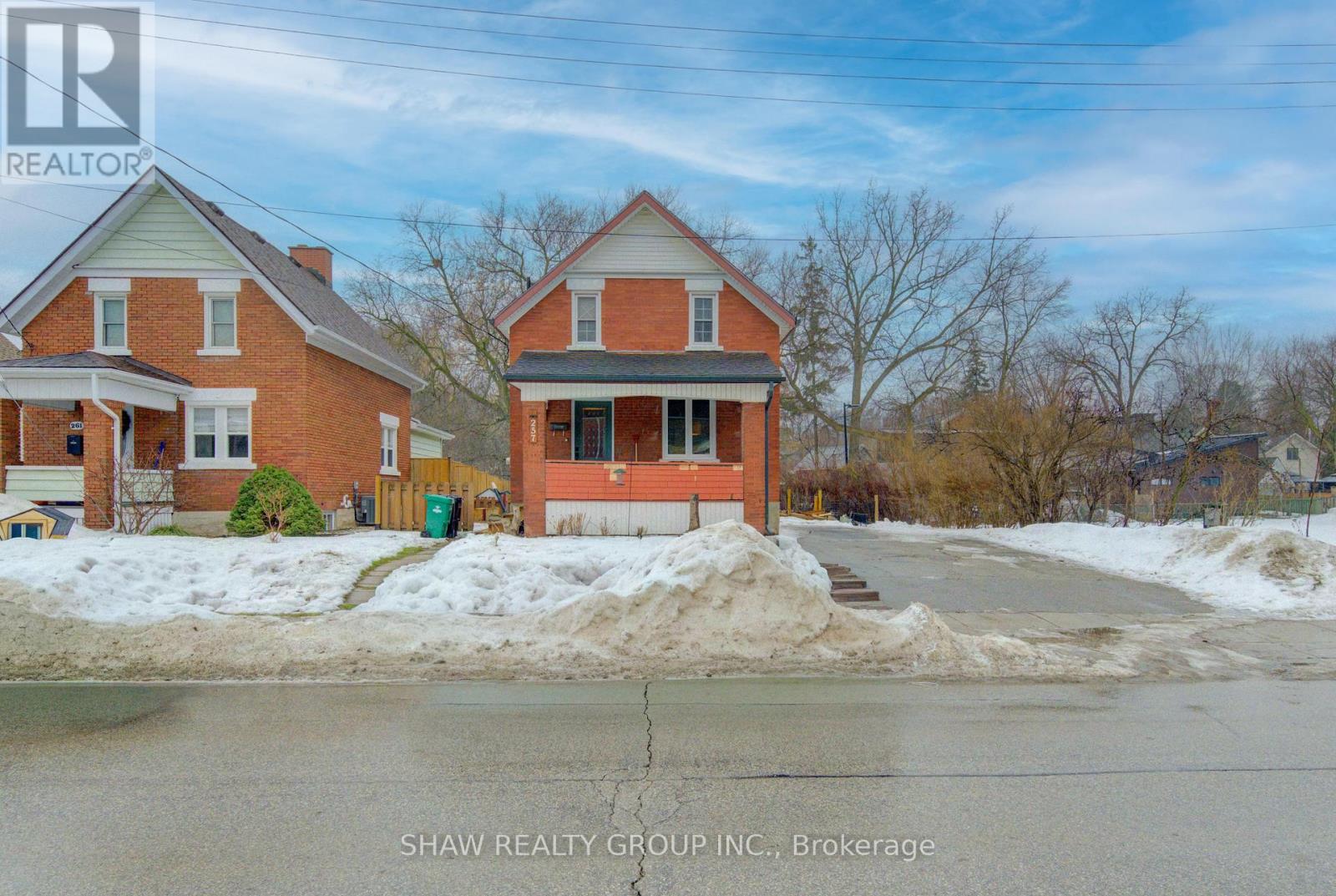 257 Guelph Street, Kitchener, Ontario  N2H 5W9 - Photo 2 - X12700202