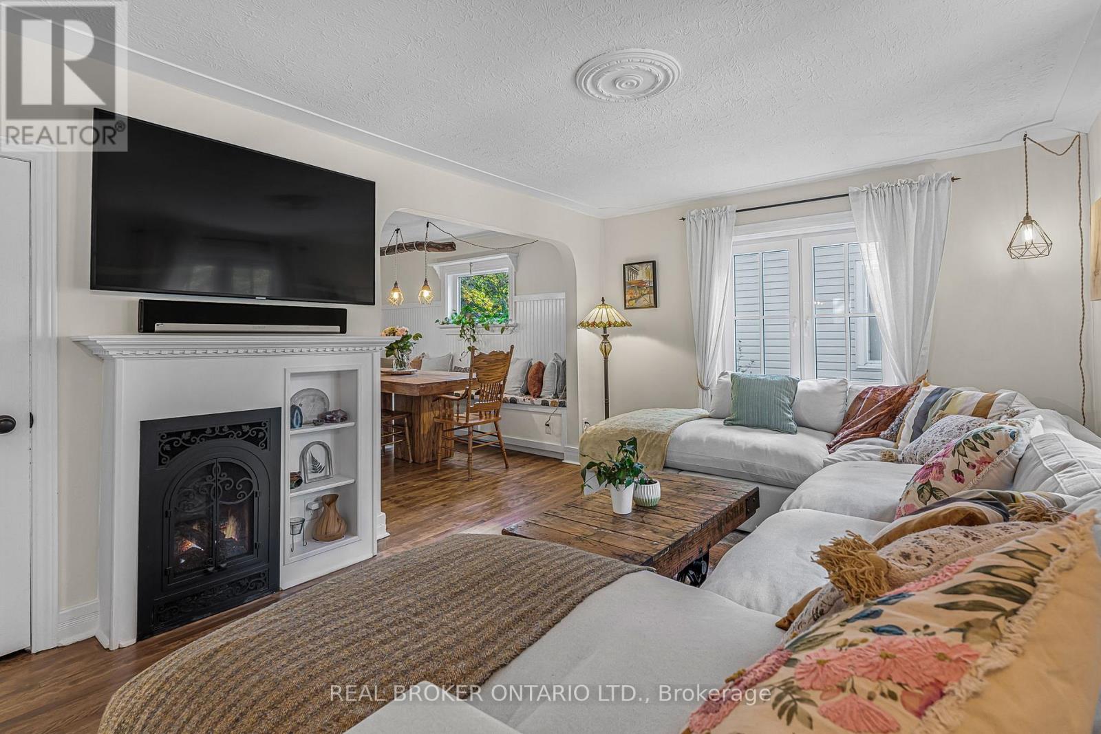 24 Robinson Street S, Grimsby, Ontario  L3M 3C4 - Photo 19 - X12700248