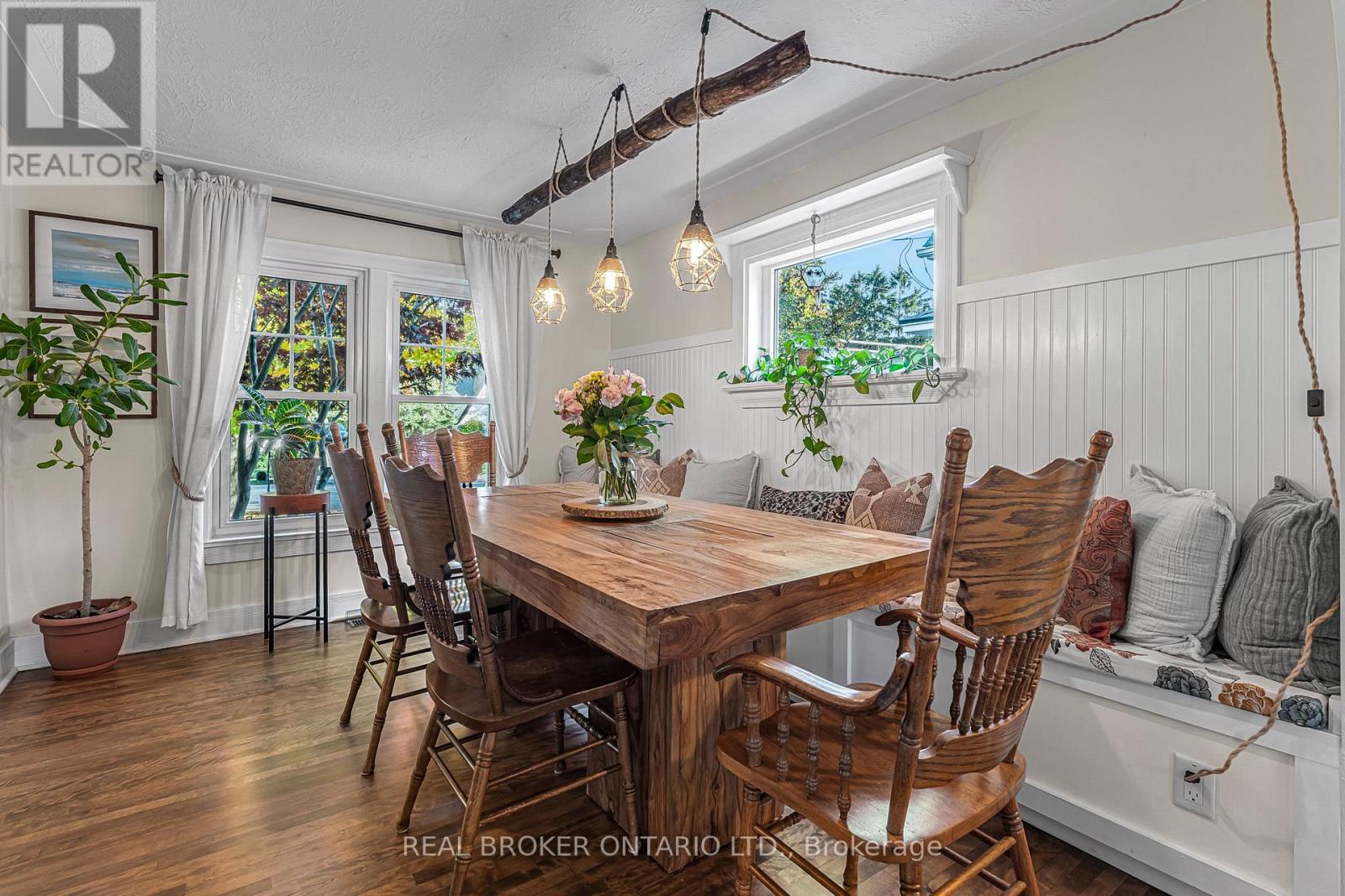 24 Robinson Street S, Grimsby, Ontario  L3M 3C4 - Photo 21 - X12700248